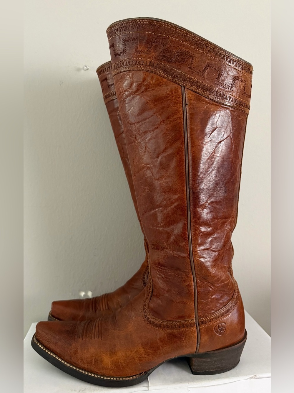 Ariat Sahara Tall Womens Western Distressed Boot w/Snip Toe Sz 7.5B